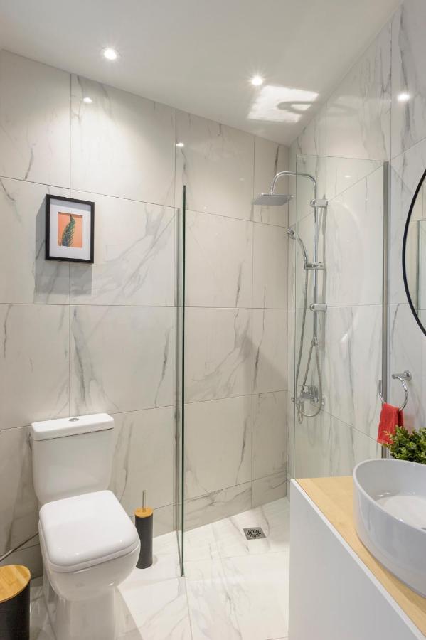 Ioannina In - Central & Modern Apt 36M2 Lake View Luaran gambar